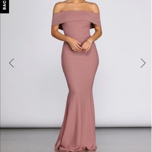 Beautiful Mermaid Style Gown 🧜‍♀️